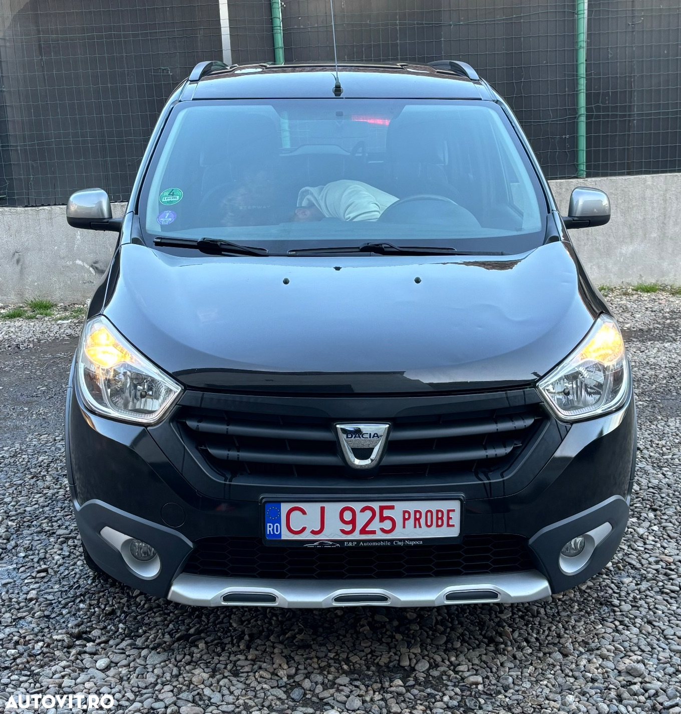 Dacia Lodgy 1.2 TCe Stepway - 3