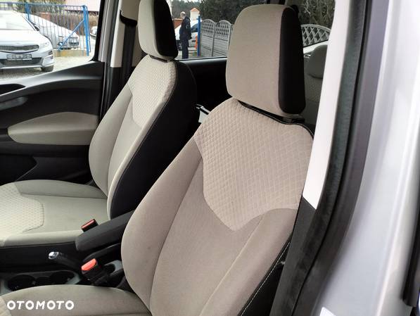 Ford Tourneo Courier 1.0 EcoBoost Titanium - 17