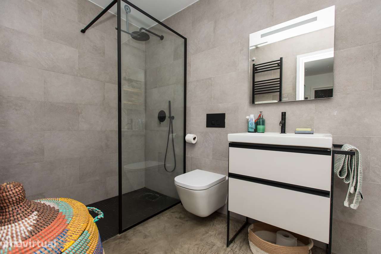 Moradia isolada terreno de 811m2 piscina jardim Sesimbra-28