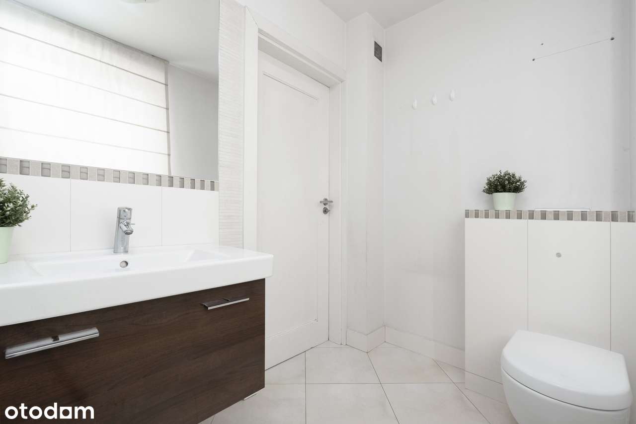 Przestronne mieszkanie z tarasem – idealne do własnej aranżacji-10