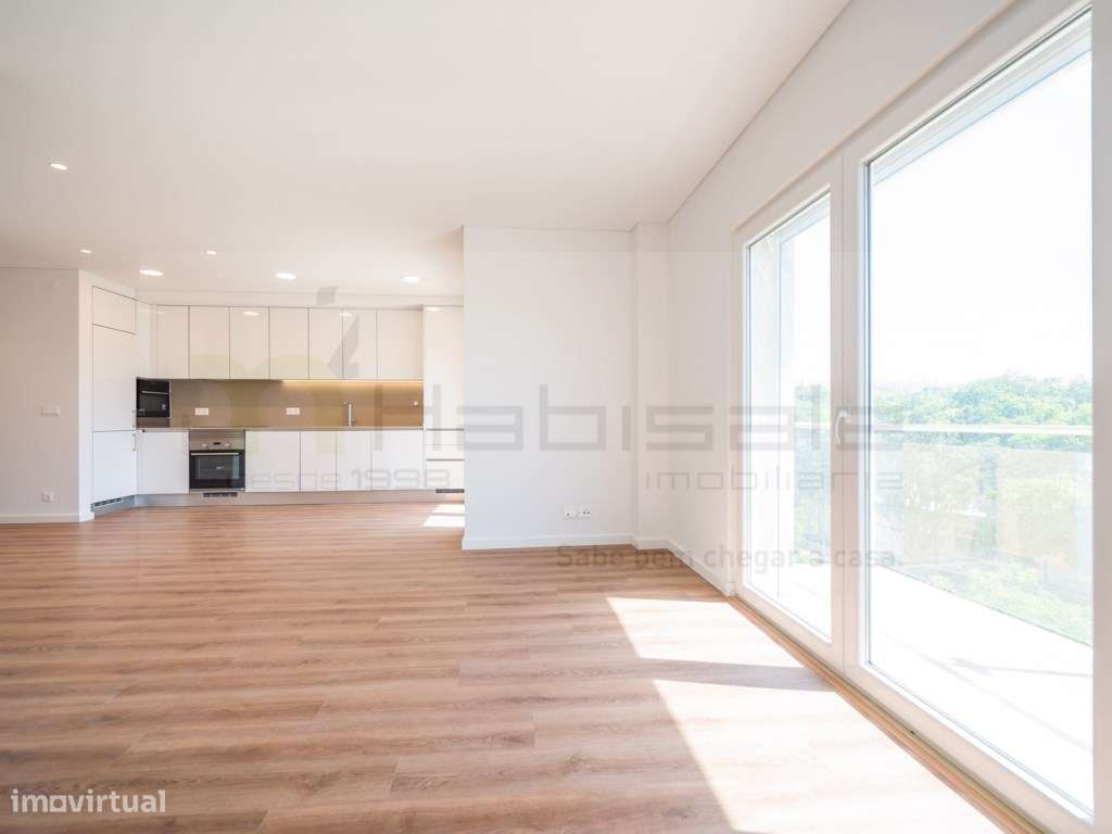 T2 novo na Parede com vista mar-0