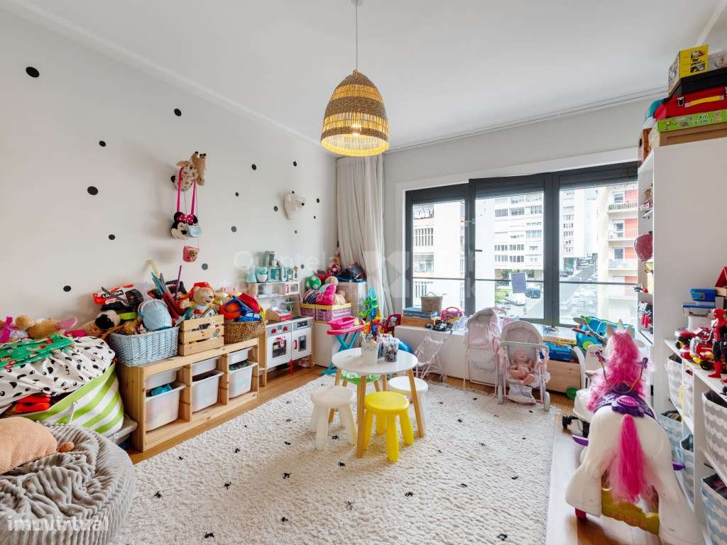 Apartamento T4 em condomínio de luxo privado na Lapa-20