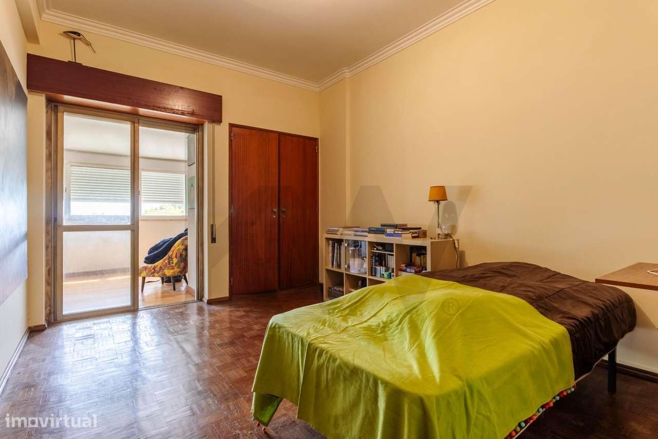 T1 para Venda em Rio de Mouro | Próximo da Estação e Serviços-15