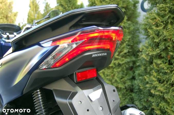 Honda PCX - 9