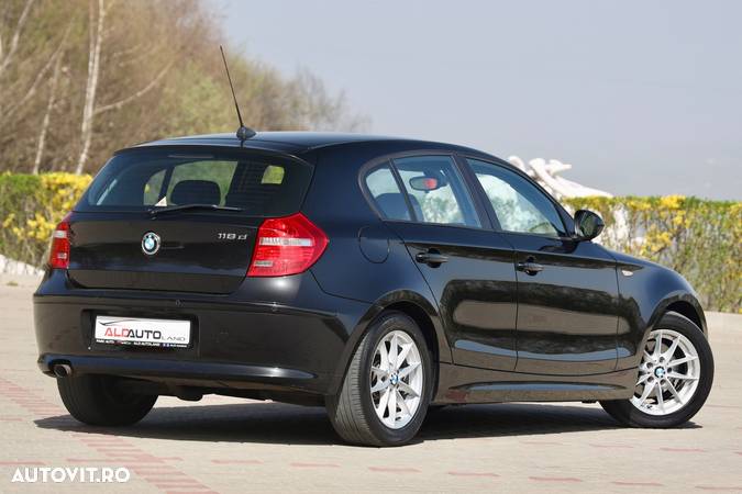 BMW Seria 1 118d - 2