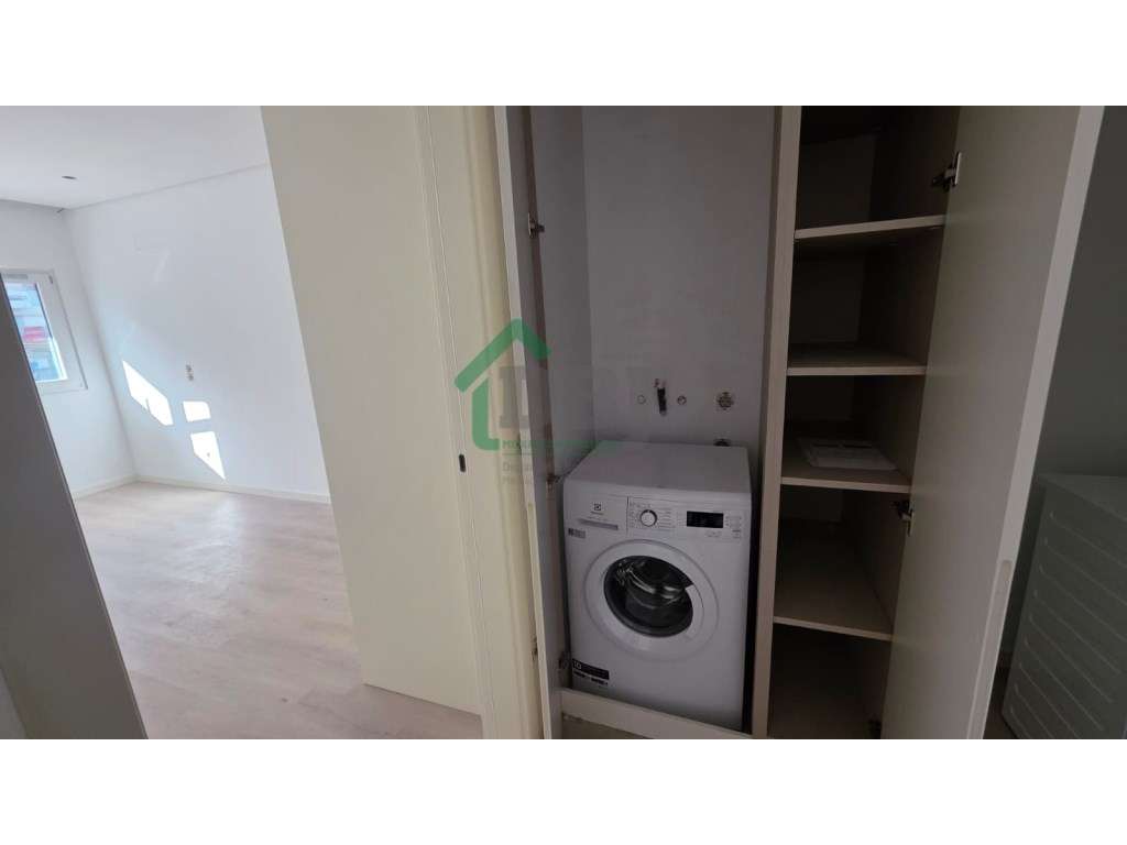 T1 Novo - condomínio c/piscina!-6