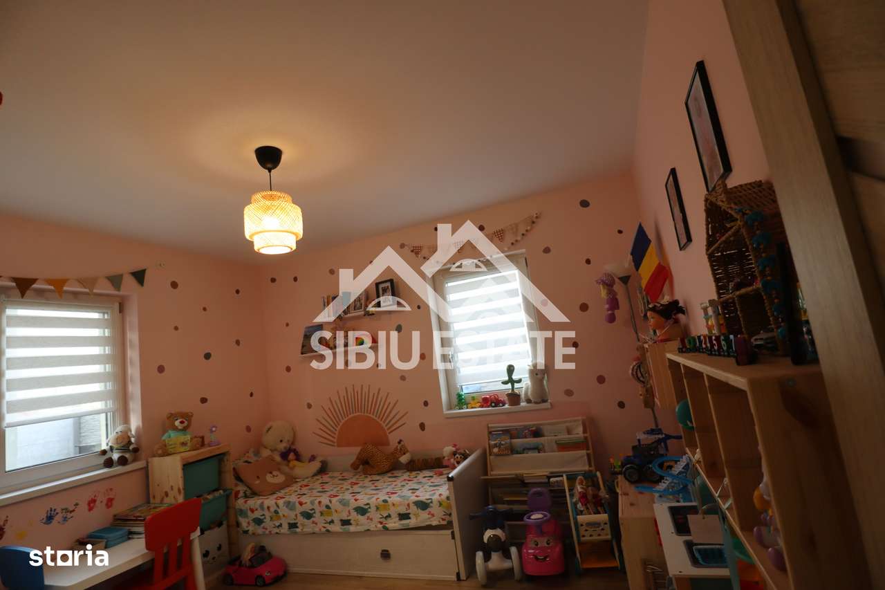 Apartament de vanzare 3 camere cu grădină si 2 locuri parcare - Imagine principală: 5/16