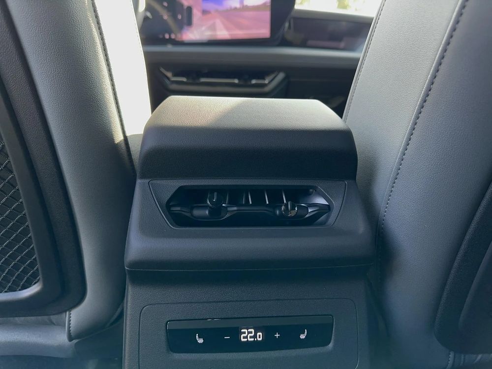 Etron Quattro 387KM Demo Lubin