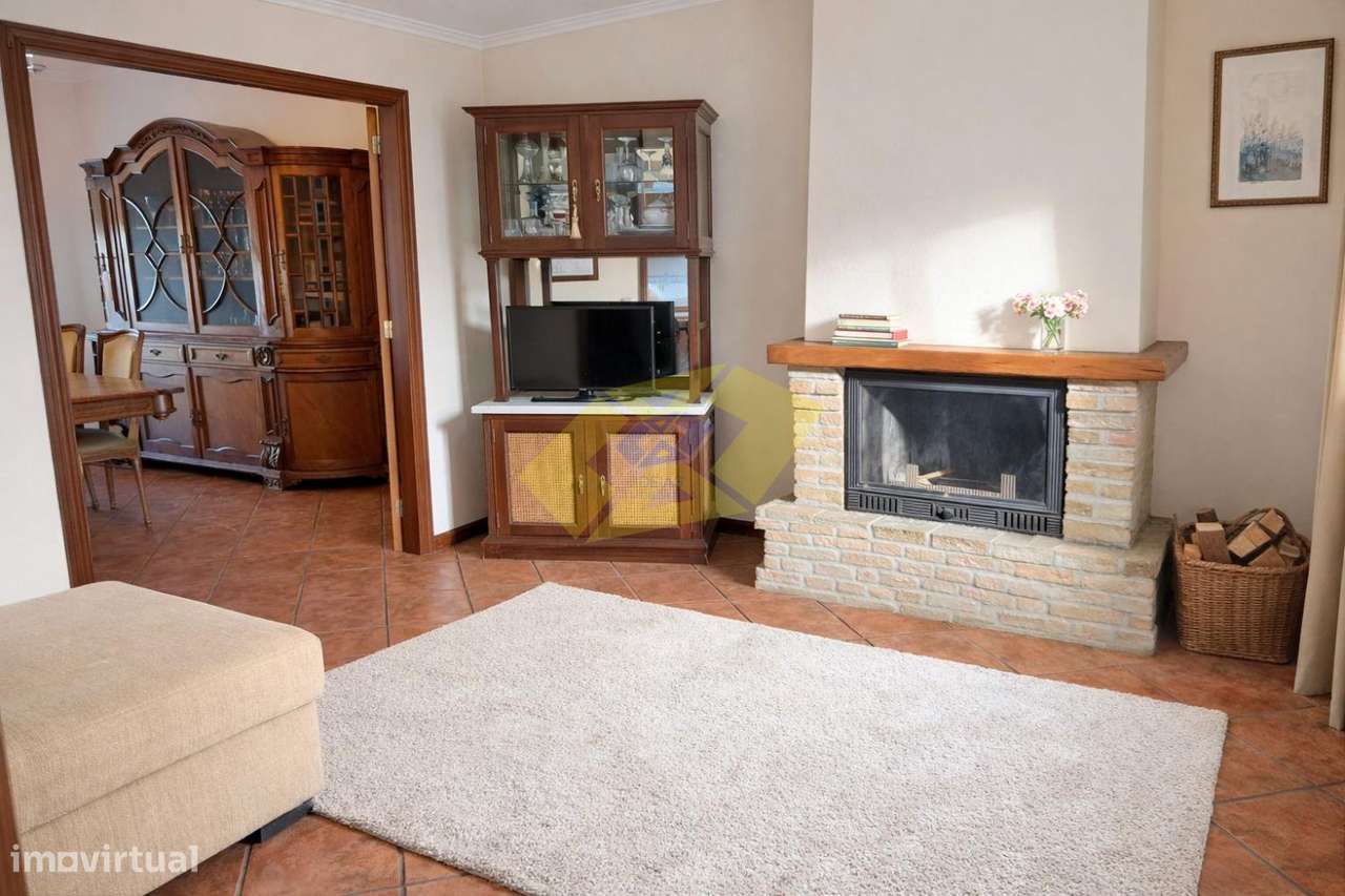 Moradia T3 em Felgueiras c/ 3 pisos-8