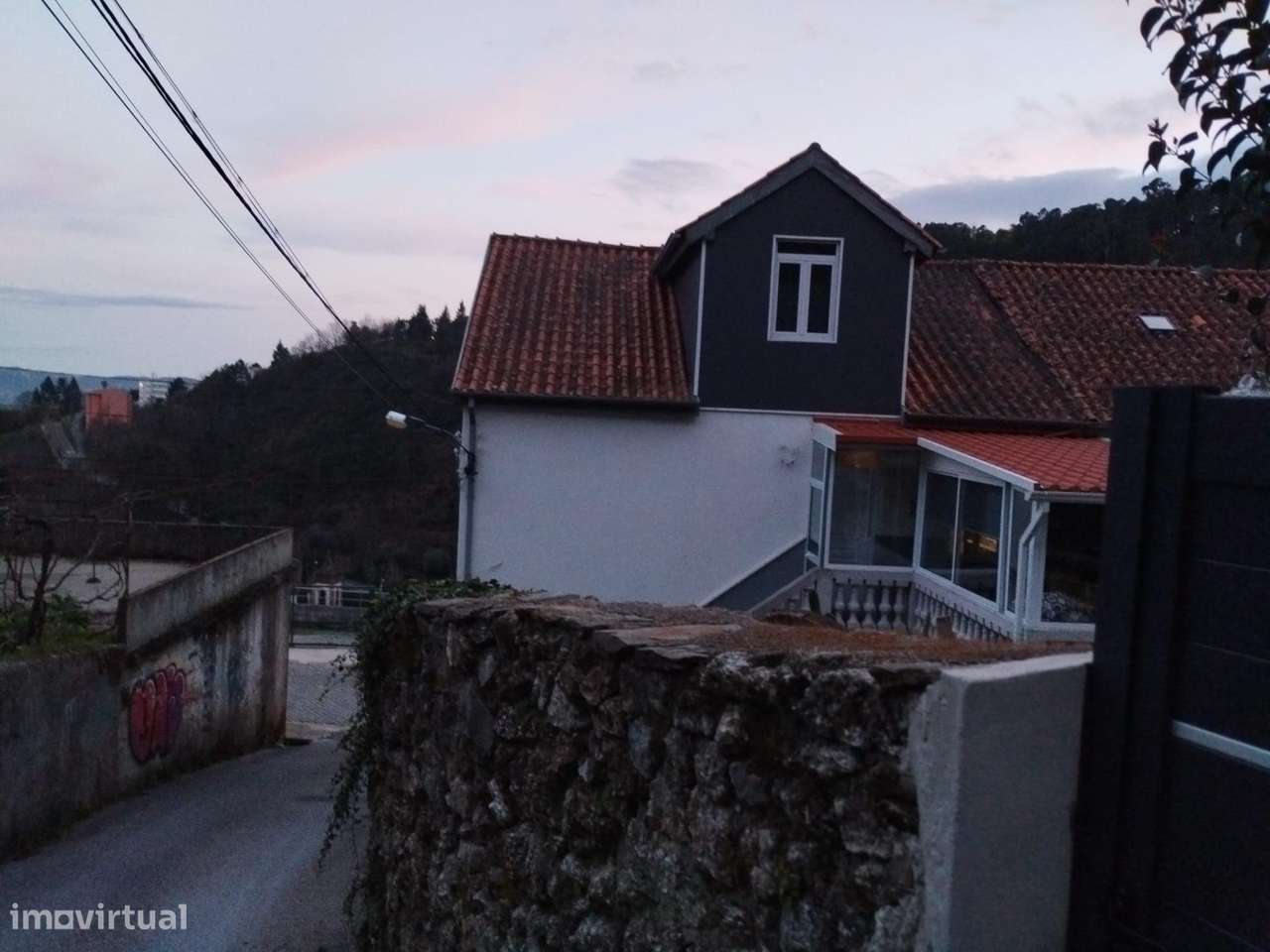 Edifício Junto ao polo das engenharias na covilhã-22