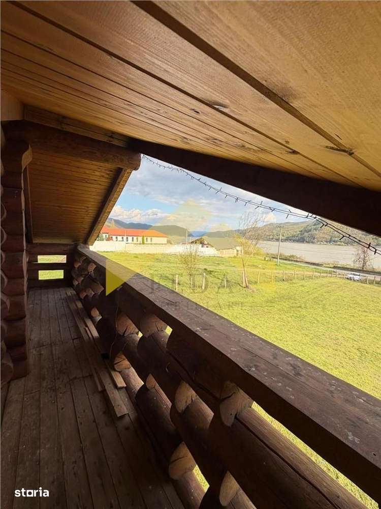 Cabana din piatra de codru si busteni pe Clisura Dunarii, Caraș-S-16