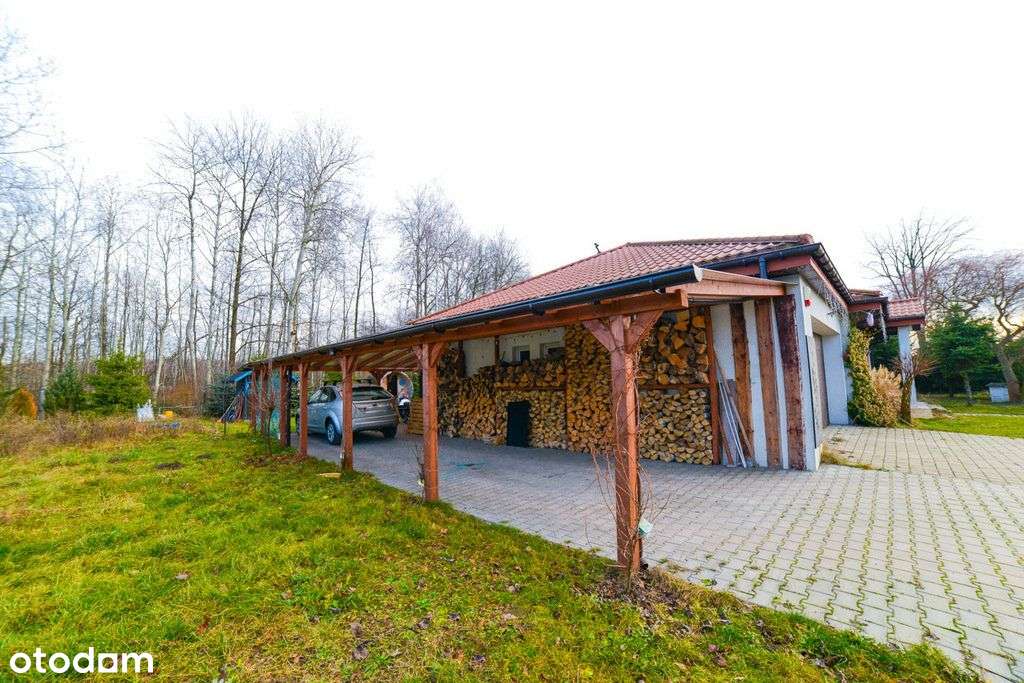 Parterowy dom z 3 sypialniami i dużym tarasem-15