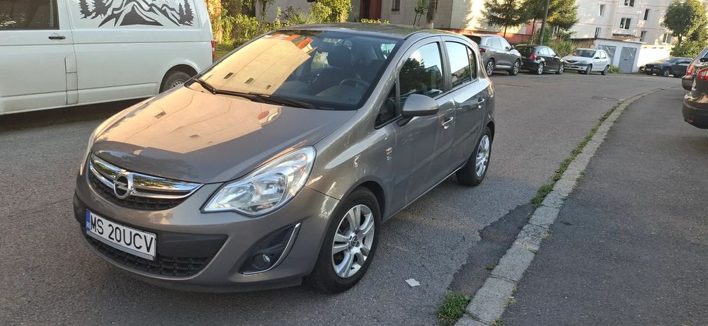 Opel Corsa D [2006 - 2014] 1.2 Easytronic Essentia 2013