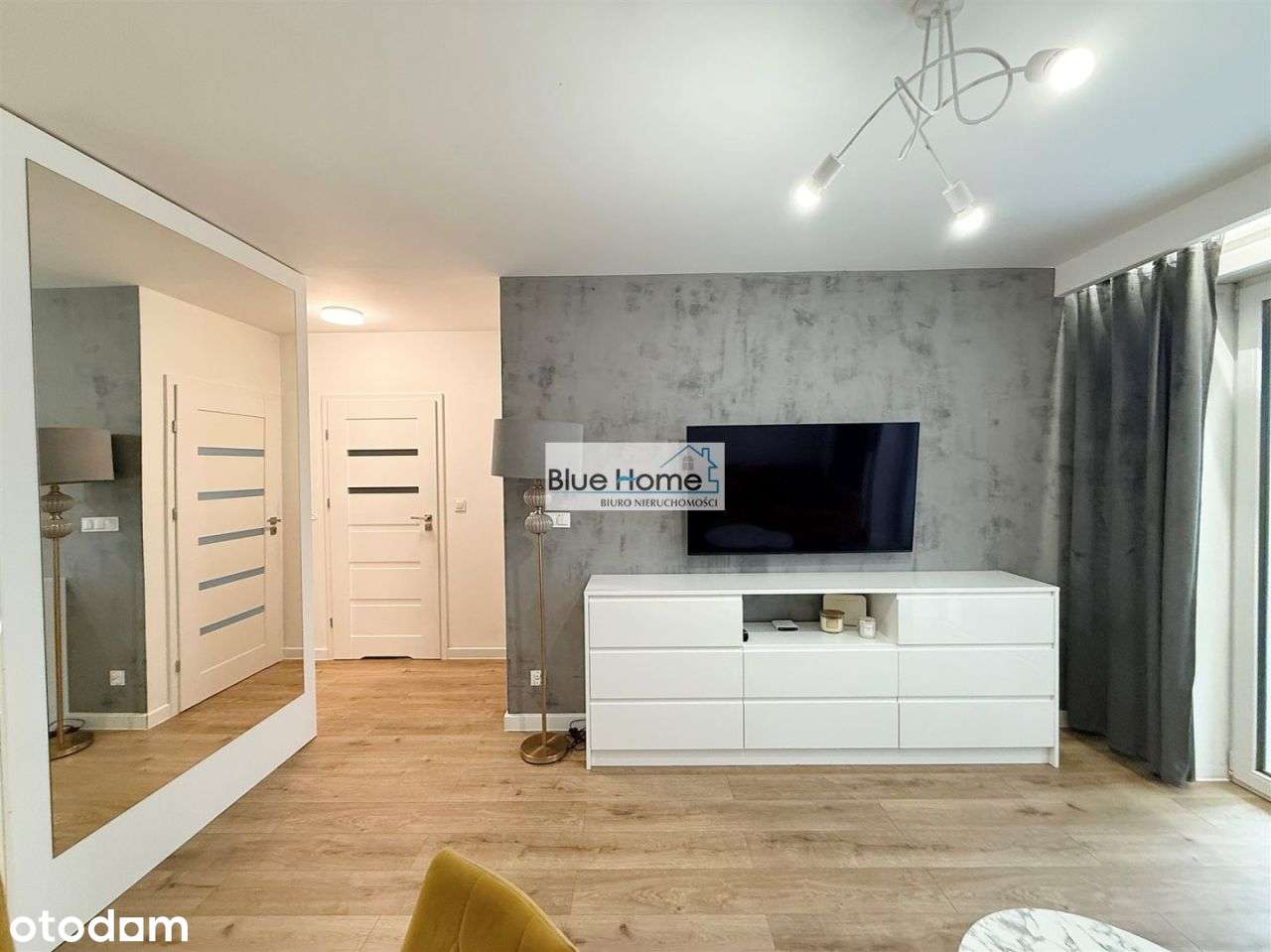 Parter, 2 pokoje z dużym tarasem, wysoki standard-7