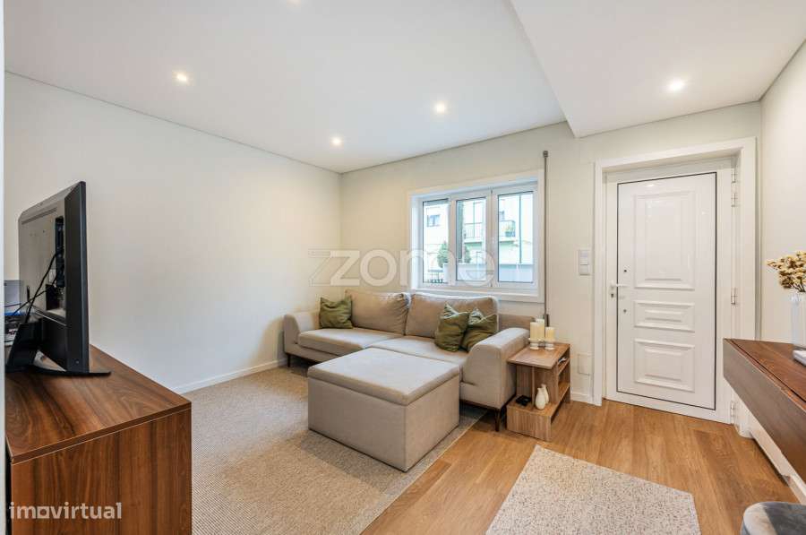 Moradia T2+1 Renovada e Mobilada | Rio Tinto-23