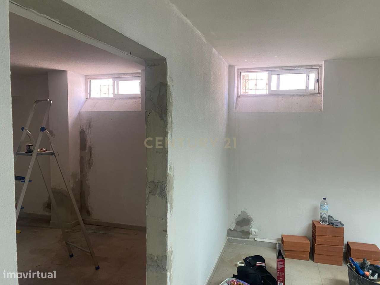 Espaço com 72 m2 no centro de Alcochete - Grande imagem: 5/18