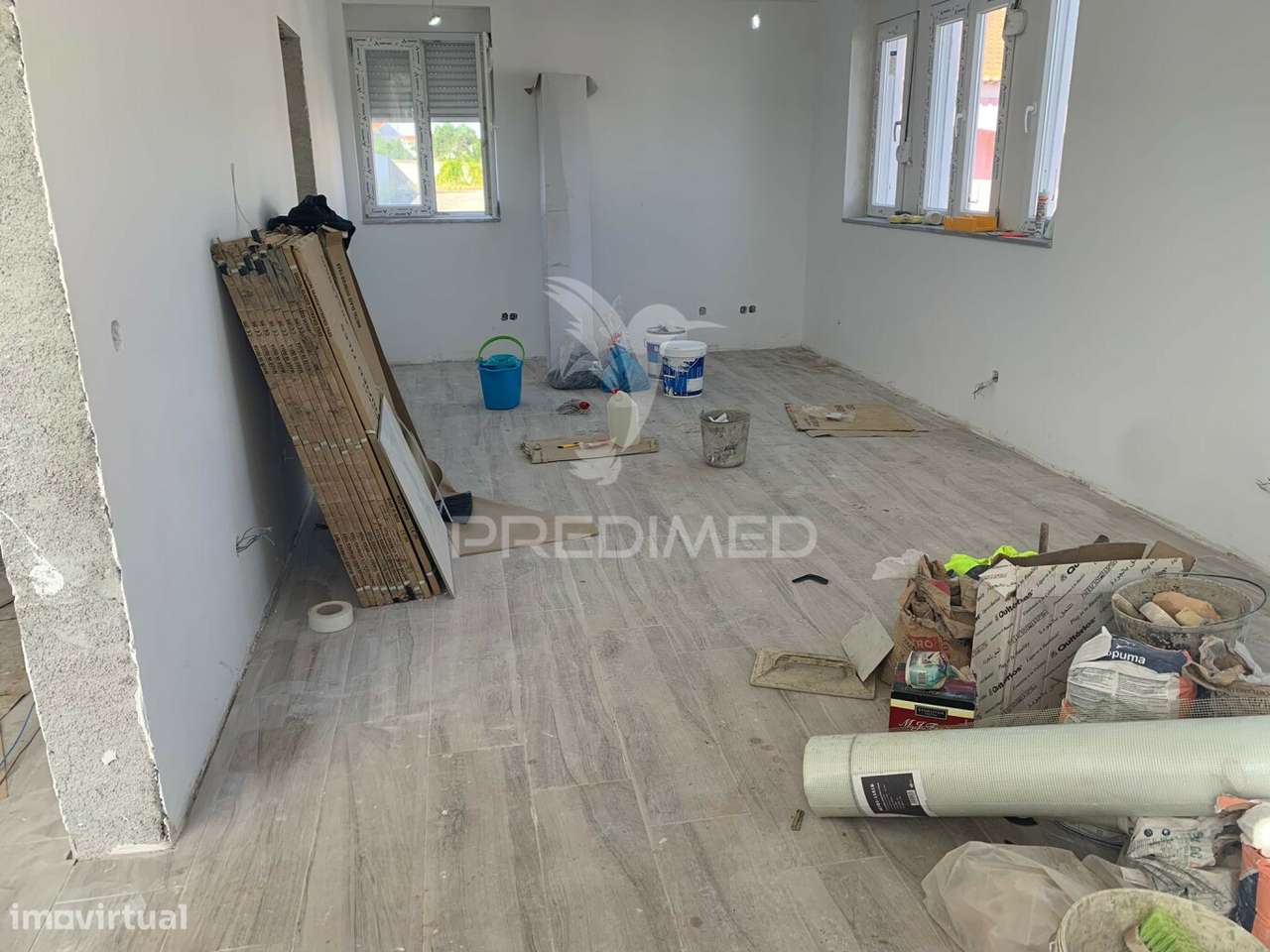 Moradia T2+1 com Quintal em recuperação total - Grande imagem: 5/26