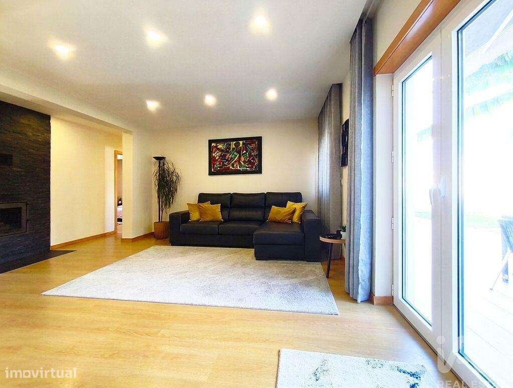 Apartamento T3 em Mazarefes e Vila Fria de 91,4 m2 - Grande imagem: 3/36