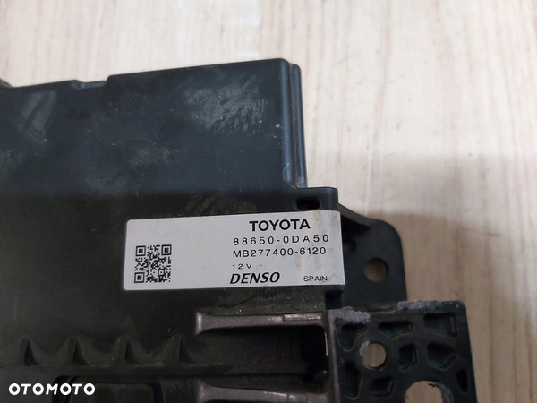 Toyota Yaris III Lift sterownik moduł klimatyzacji 88650-0DA50 1,5 hybryda - 2