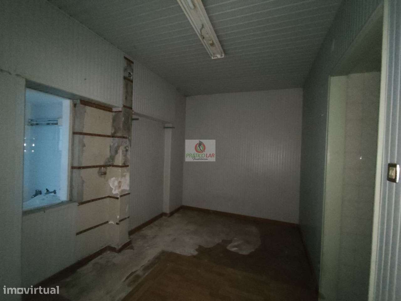 Moradia para restauro no centro na Zona Histórica de Vera Cruz-28