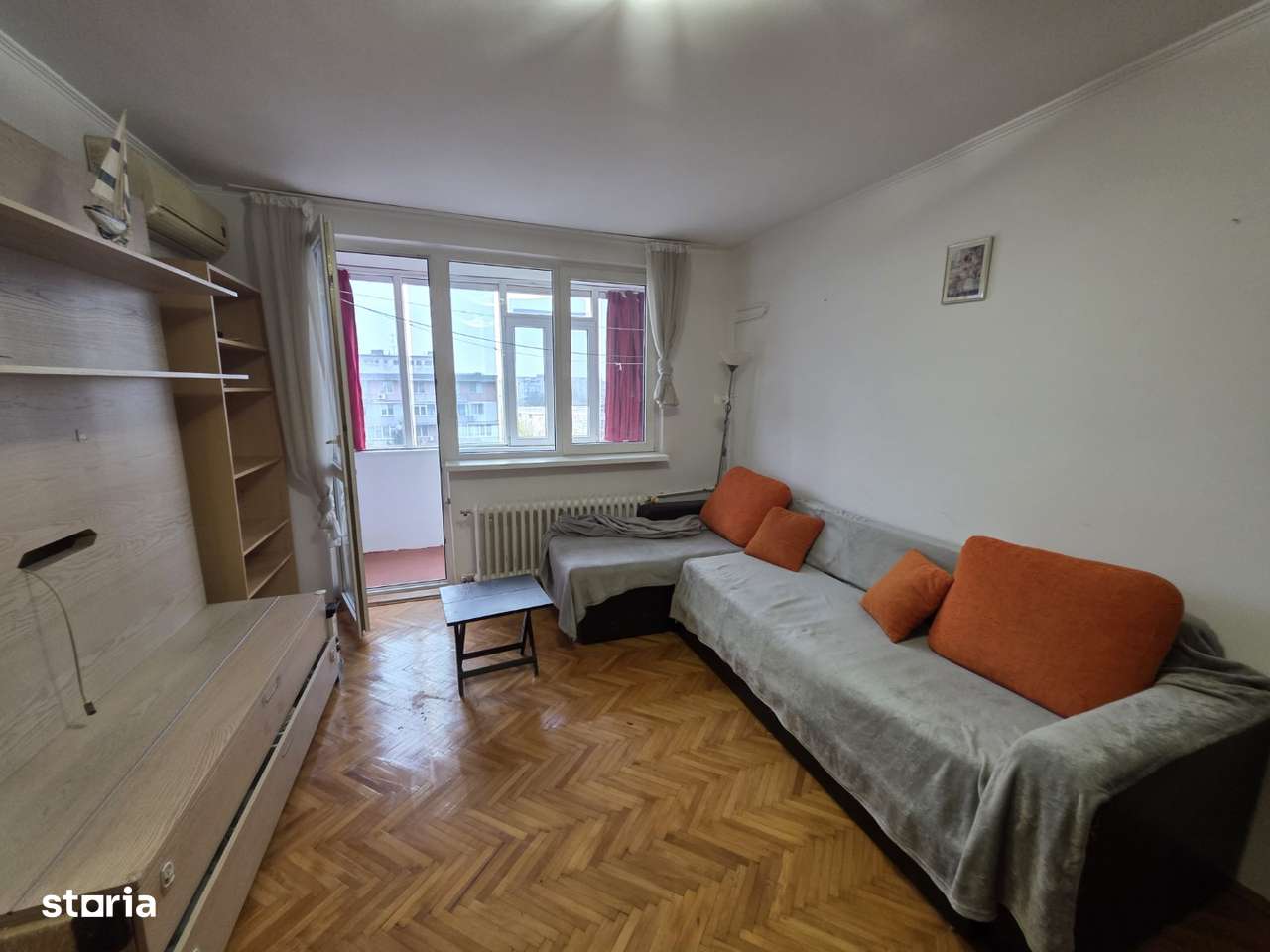 Piata Sudului, 10 minute metrou, Secuilor intersectie cu  Mirea Luiza-0