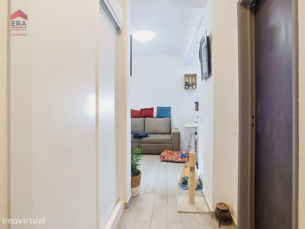 Apartamento T1 Laranjeiro-5