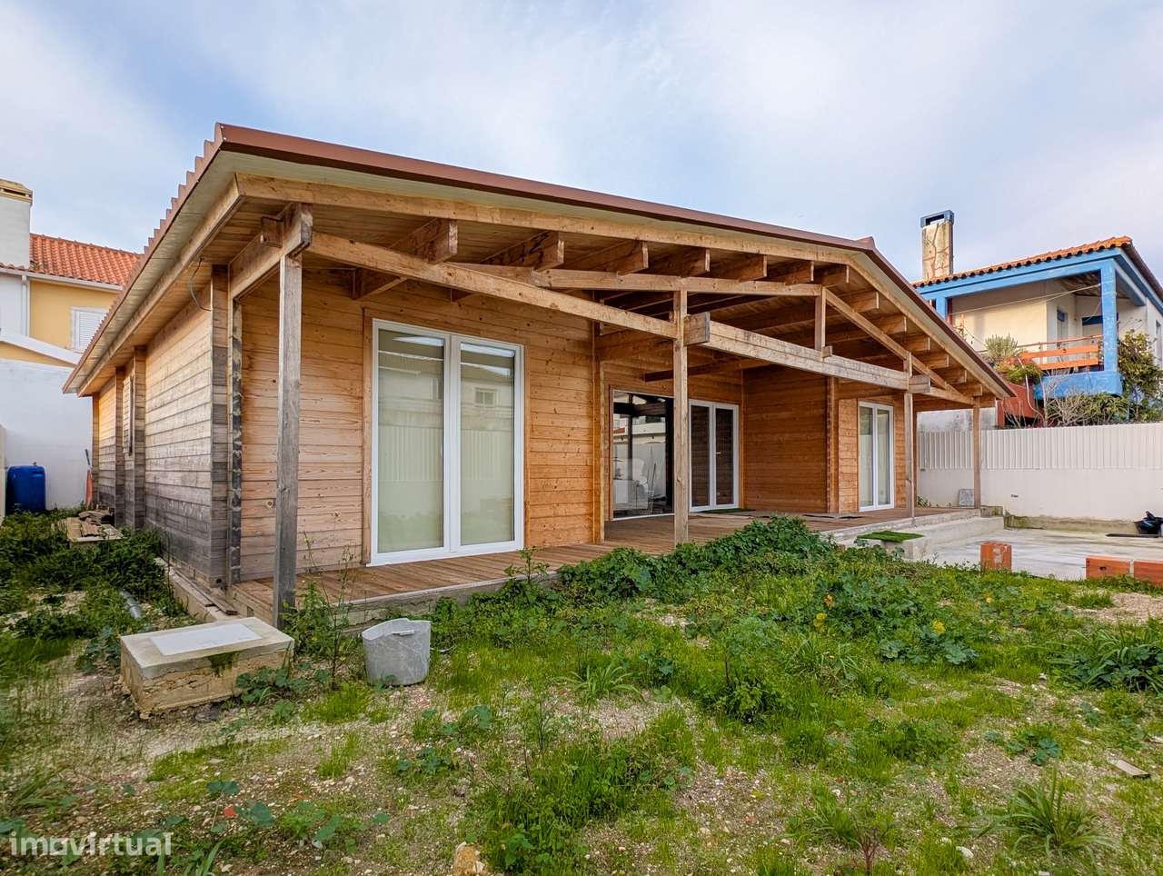 Terreno de 300 m² com moradia T4 em madeira – Charneca de Caparica - Grande imagem: 3/33