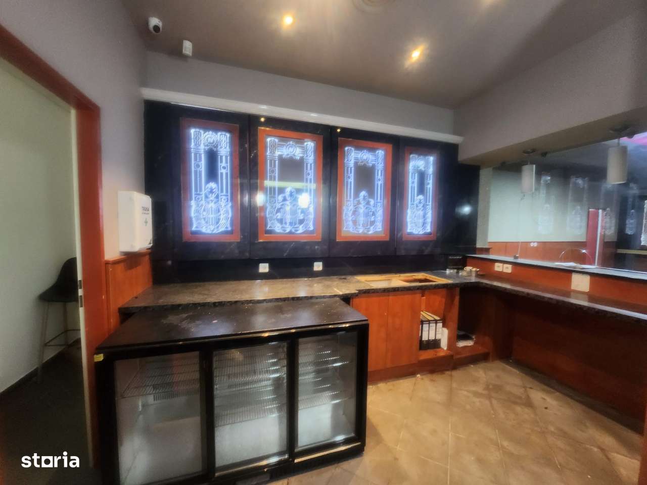 Spatiu comercial de inchiriat Pitesti - Centru - Imagine principală: 5/6