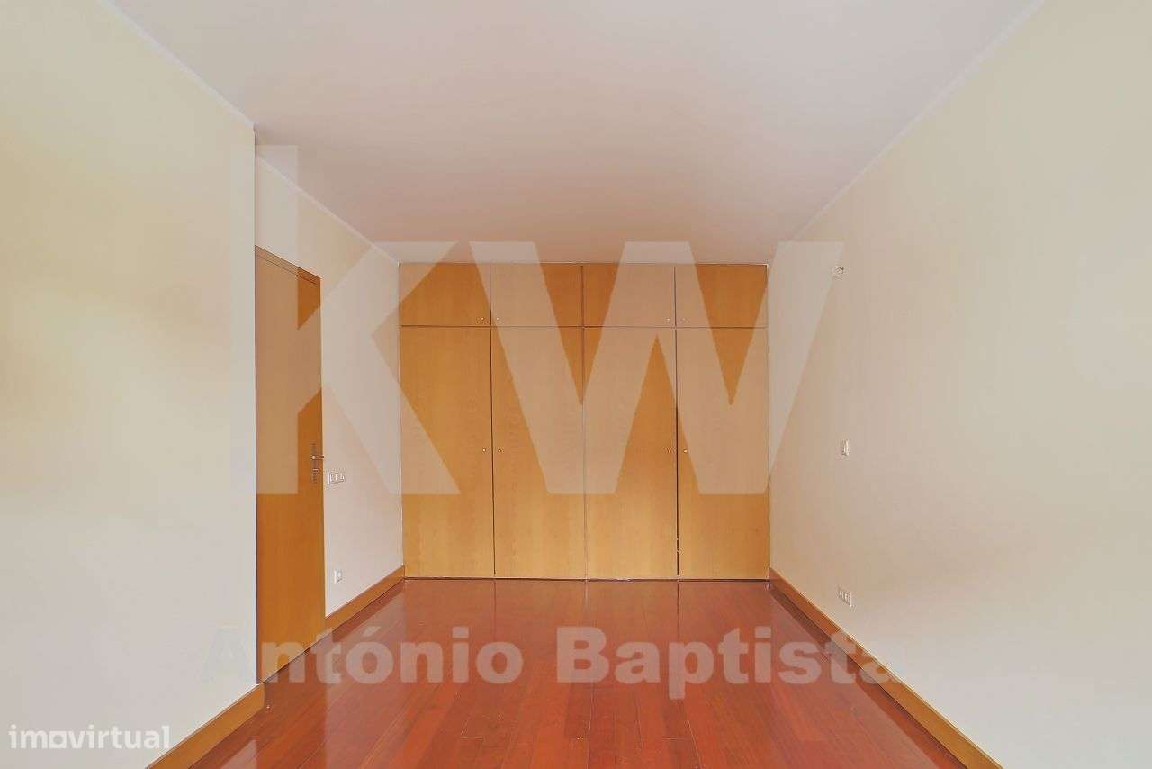 Moradia T3+1 no Bairro da Beira Mar, centro Aveiro-13