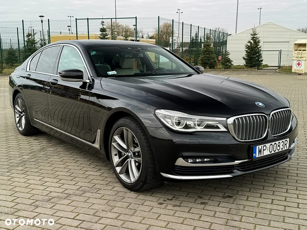 BMW Seria 7 740d xDrive - 14