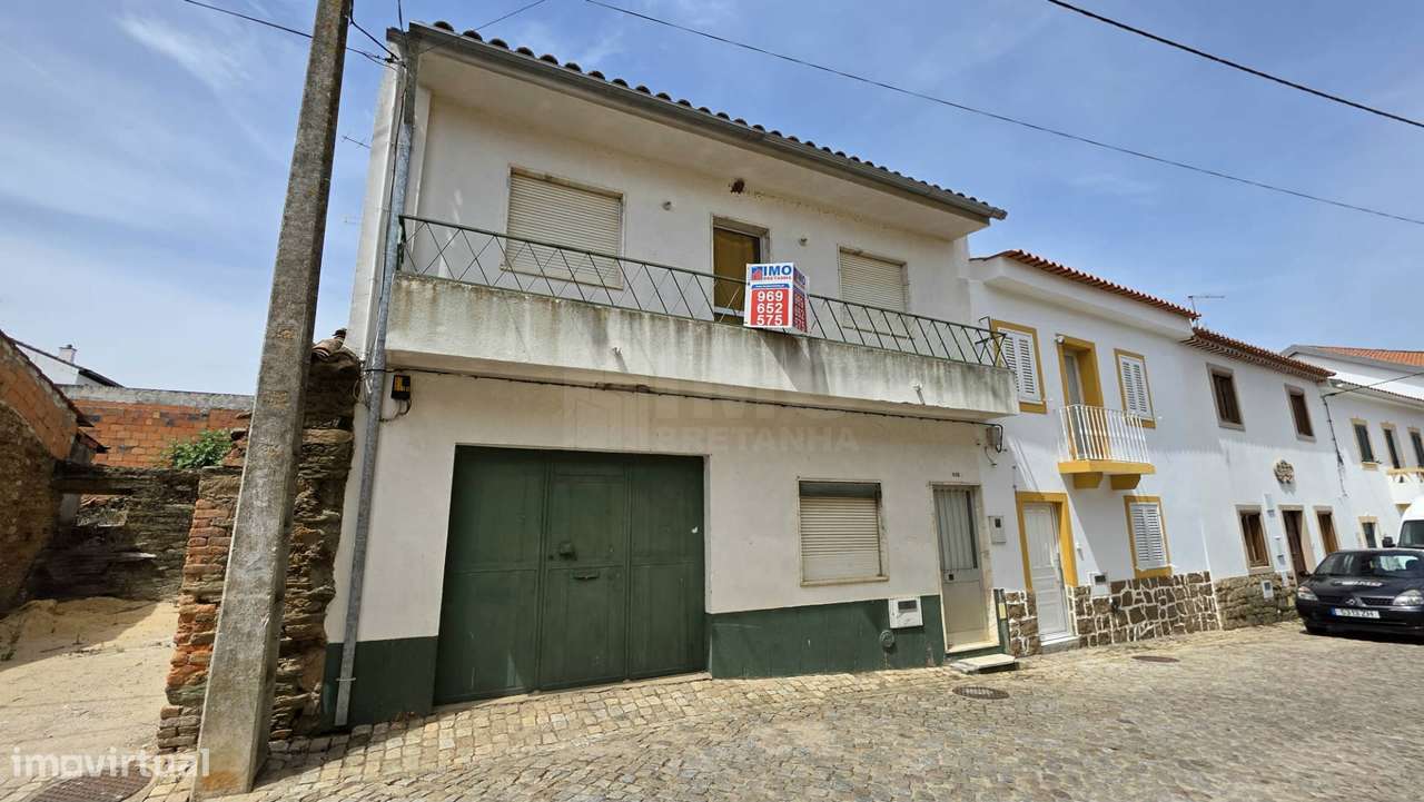 Moradia T3 com Garagem e Terraço - Malpica do Tejo-0