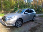 Mitsubishi Outlander PHEV Instyle + - 2