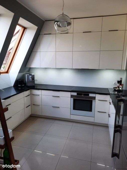 Przestronne i wygodne dwupoziomowe z garażem!-6