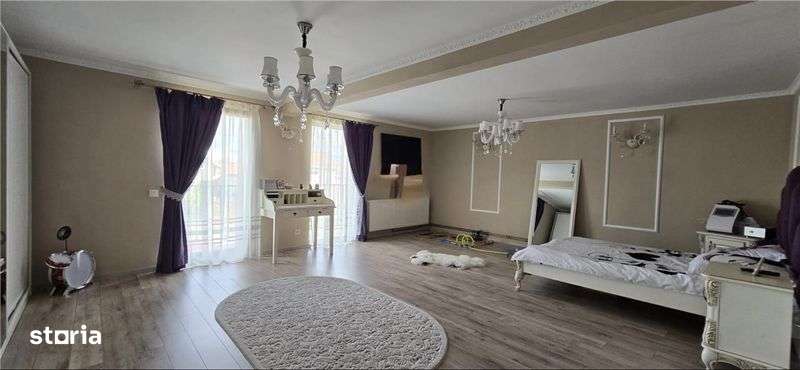 Casa cu 5 dormitoare - Imagine principală: 4/7