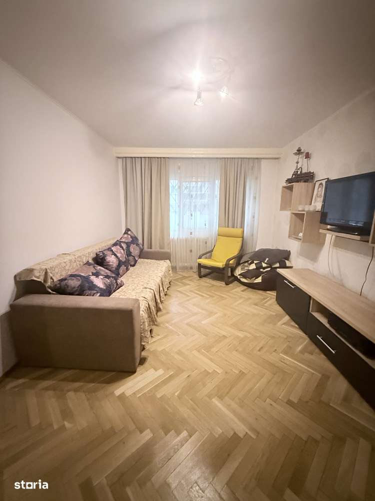 Apartament 3 camere decomandat, parter, pozitie excelenta - Imagine principală: 2/13