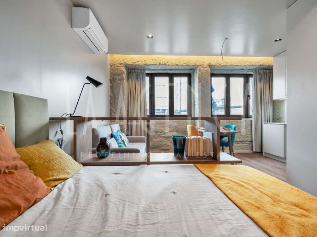 Estúdio T0 Totalmente Equipado e Mobilado-15