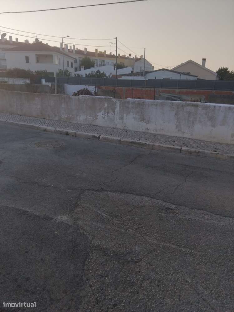 Terreno Urbano C/ 300 m2 - Venda do Alcaide-3