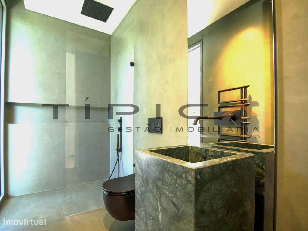 Moradia LUXO Condomínio Privado-14