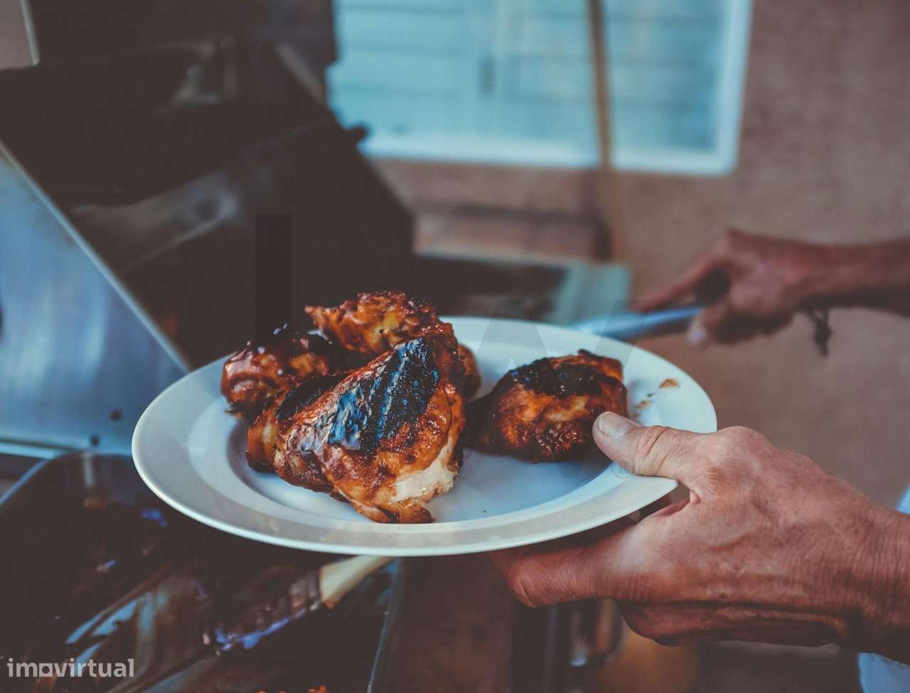 Investimento Exclusivo: Trespasse de Churrasqueira Take Away em São Do - Grande imagem: 5/12