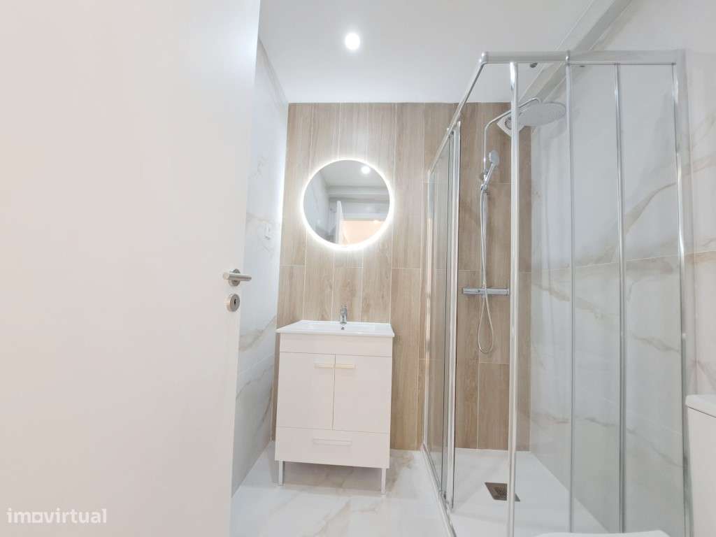 Apartamento T2 para venda em Amadora - Lisboa-15