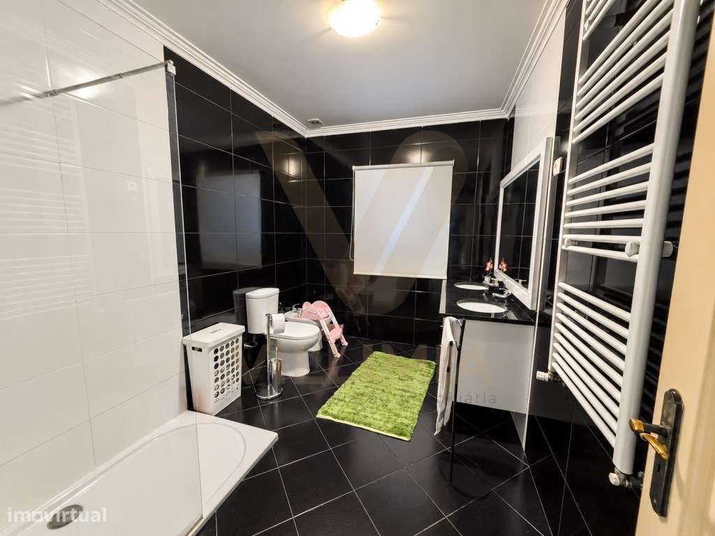 Moradia T4 c/ Jardim | Rebordões Santa Maria - Ponte de Lima-15