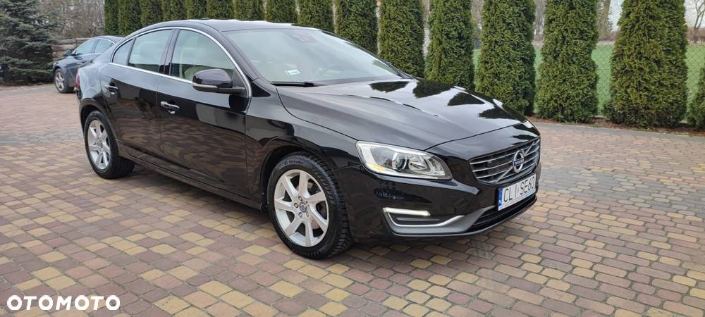 Volvo S60 - 1