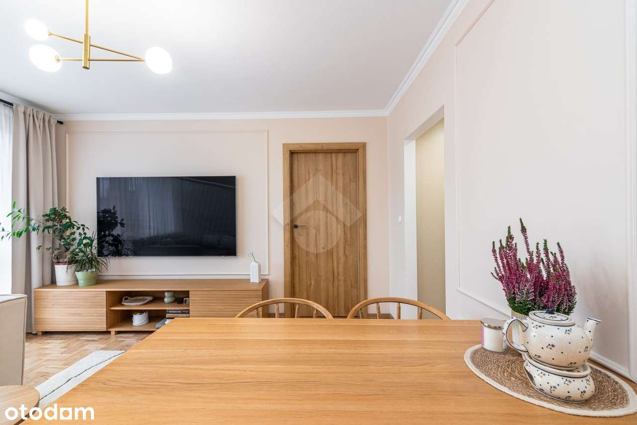 4-pokojowe przestronne mieszkanie z dużym salonem oraz osobną kuchnią-4