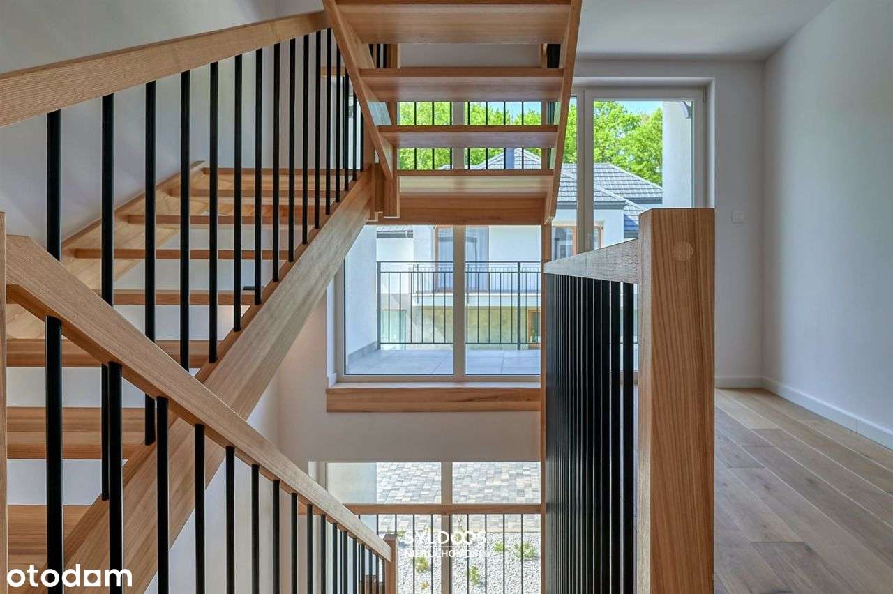 Nowoczesny dom z basenem z 2025r -Lusina przy Isk-18