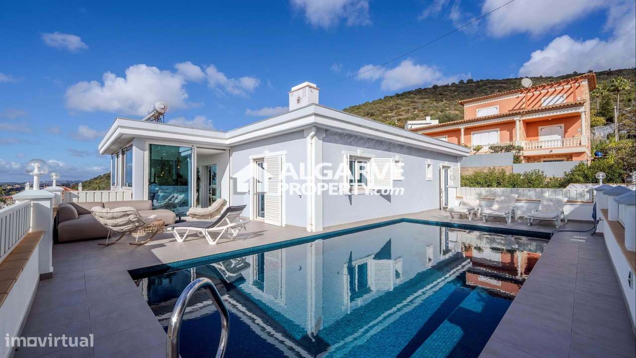 Moradia renovada com 3 apartamentos e vistas panorâmicas em Loulé - Grande imagem: 5/60