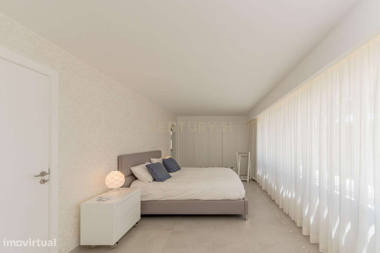 Moradia T6 Geminada - Ténis - Clube do Lago - Vilamoura - Grande imagem: 4/36