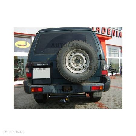 Carlig de remorcare pentru MITSUBISHI PAJERO - 3/5usi., ( V2/V4 ) - sistem semidemontabil -cu suruburi - din 1991 pana 2002/02 - 12