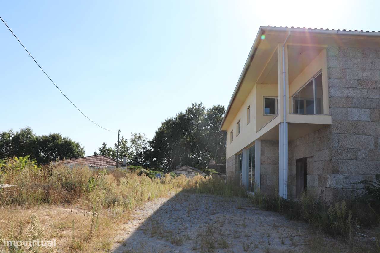 Moradia T4 Venda em Brito,Guimarães - Grande imagem: 2/28