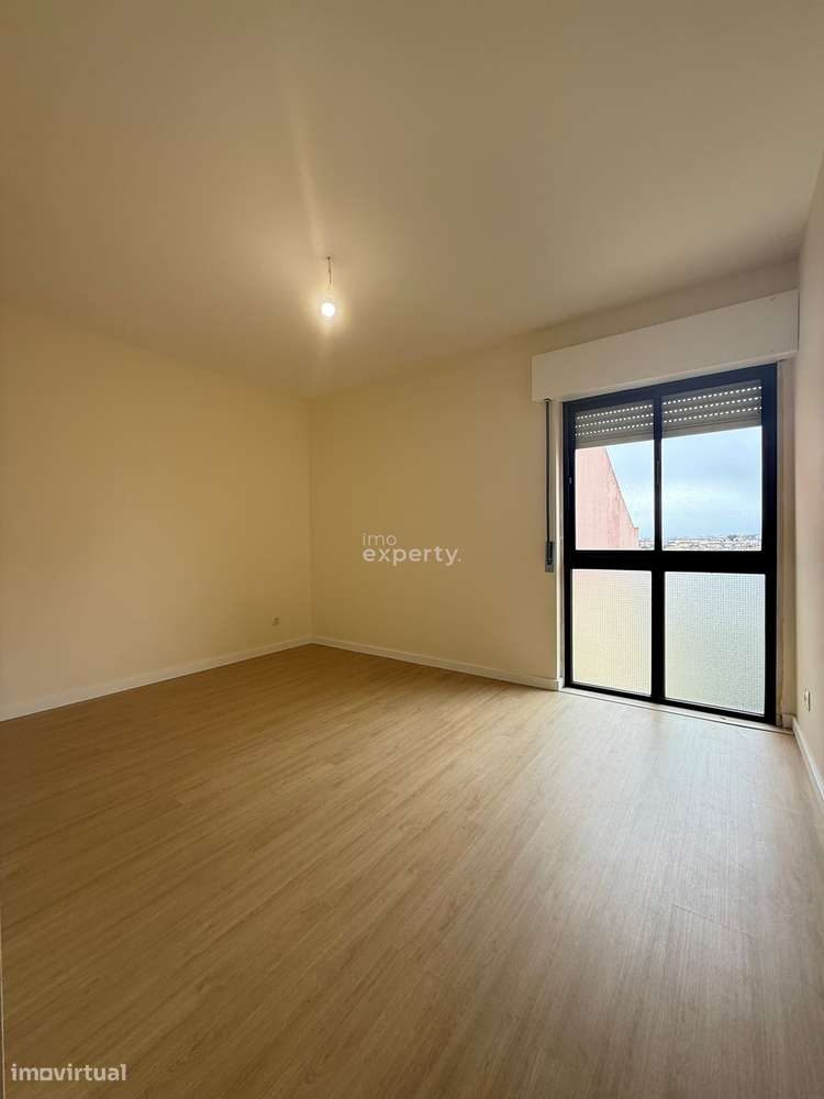 Apartamento T2 na Tapada das Mercês, Lisboa - Grande imagem: 5/19