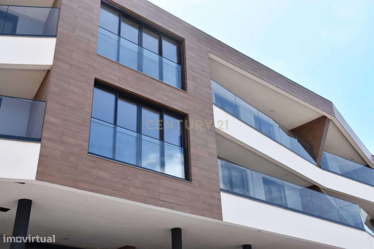 T5 Exclusivo com Terraço de 100m² | SkyCity – Amadora-8